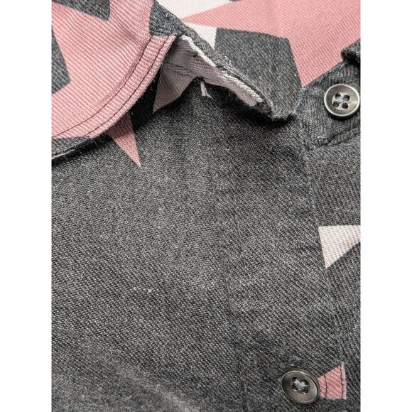 Torrid Button Up Shirt Women Size 3X Stars Wash Roll Tabs Relaxed Fit Whimsical - Picture 3 of 10